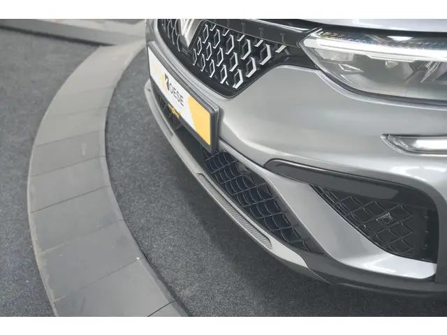 Renault Arkana Mild Hybrid 140 EDC Techno 2024 Benzine 16