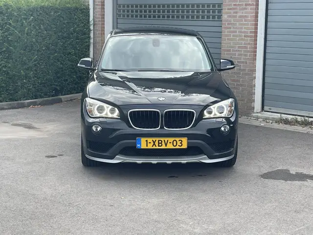 BMW X1 sDrive20i Limited Series 2014 Benzine 4