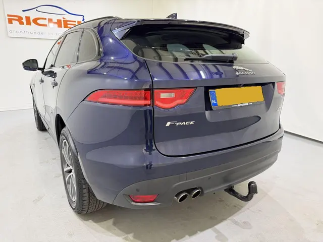 Jaguar F-PACE 2.0d Turbo Portfolio AWD Aut. 2017 Diesel 32