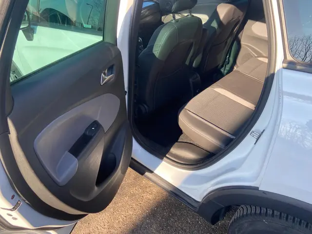 Opel Crossland X 1.2 Turbo Innovation 2017 Benzine 16