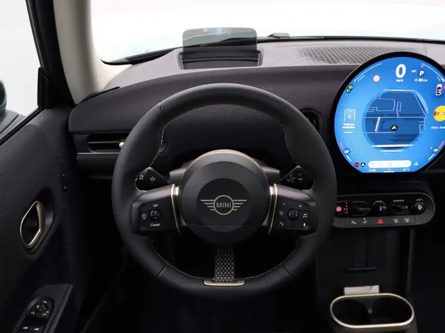 MINI 3-Deurs Cooper C 2024 Benzine 38