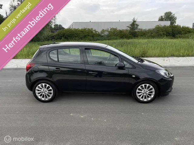 Opel Corsa 1.0 Turbo Edition,5 deurs,,airco,apk 2015 Benzine 4