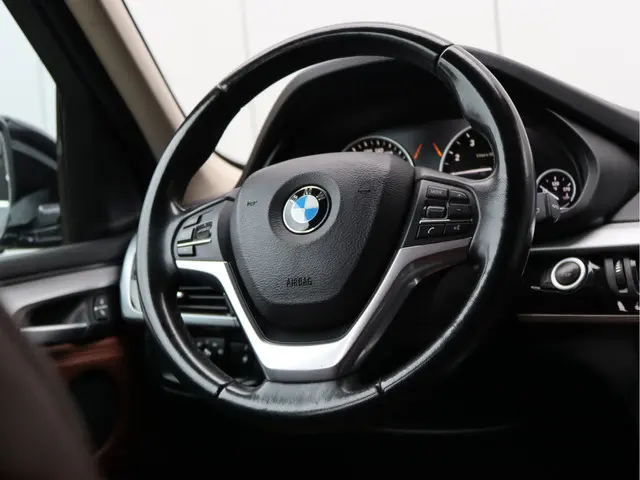 BMW X5 xDrive40e High Executive 2017 Hybride Benzine 24