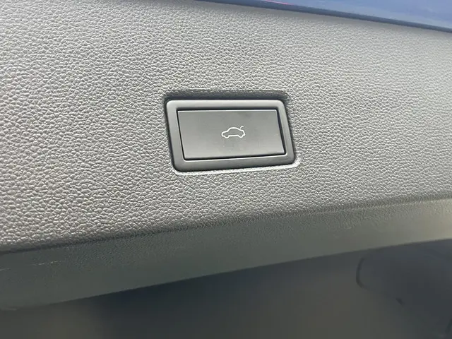 Volkswagen T-Roc 1.0 TSi Style Business 2021 Benzine 26