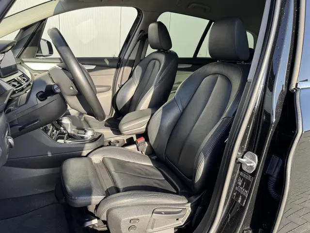 BMW 2 Serie Gran Tourer 218i High Executive 2017 Benzine 4