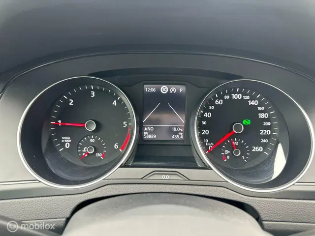 Volkswagen Passat Variant 2.0 TDI AUTOMAAT 2023 Diesel 18
