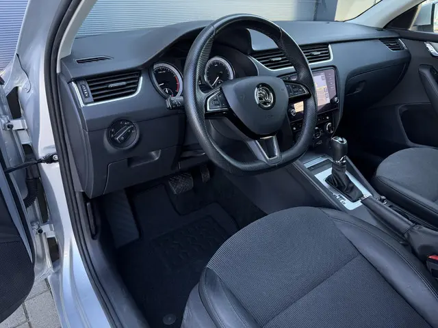 Škoda Octavia Combi 1.5 TSI Gr. BNS Edition 2020 Benzine 6