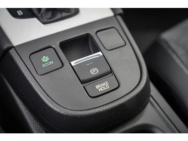 Honda Jazz 1.5i e:HEV ELEGANCE 2022 Hybride Benzine 18