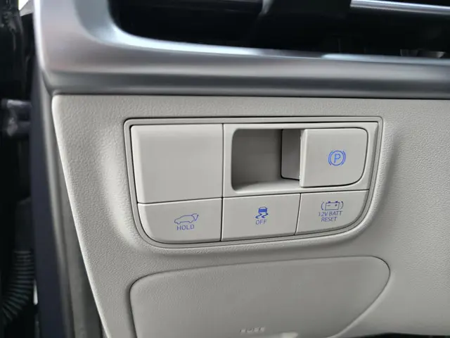 Hyundai Tucson 1.6 VERKOCHT 2025 Hybride Benzine 19