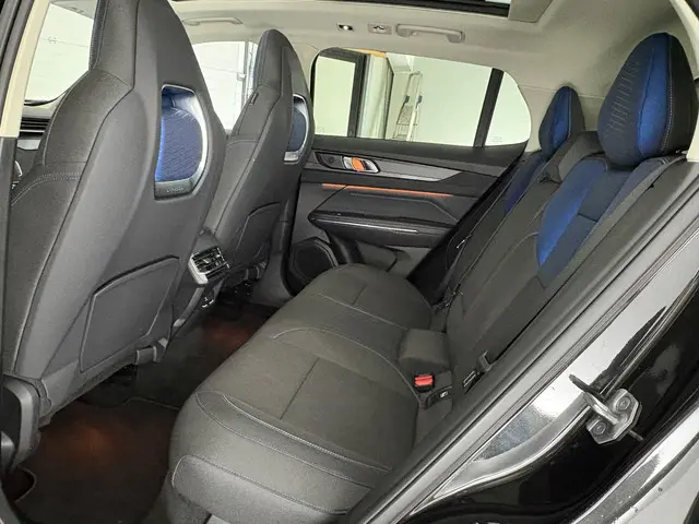 Lynk & Co 01 1.5 2022 Hybride Benzine 6