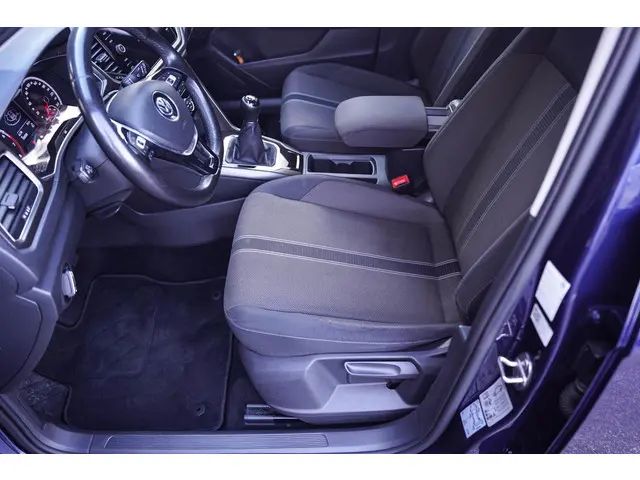 Volkswagen T-Roc 1.0 TSI Style 2018 Benzine 27