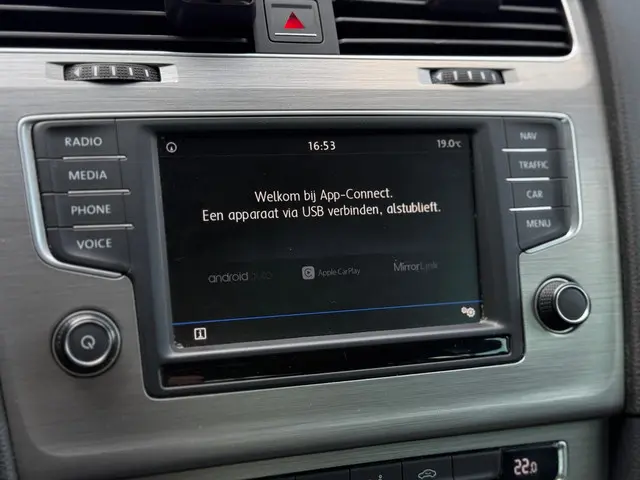 Volkswagen Golf 1.0 TSI CarPlay Camera LED 2017 Benzine 8