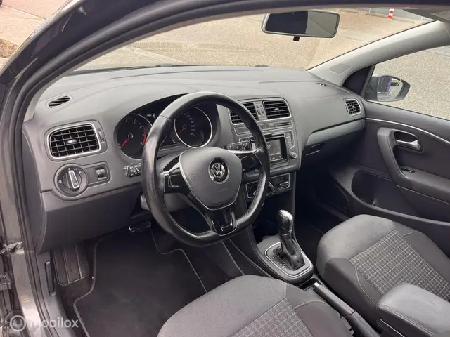 Volkswagen Polo 1.2 TSI Comfortline 2016 Benzine 9