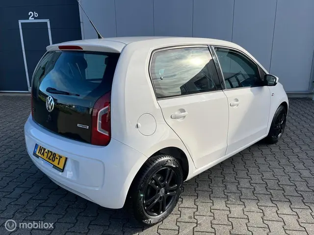 Volkswagen up! 1.0 move up! BlueMotion 2016 Benzine 17