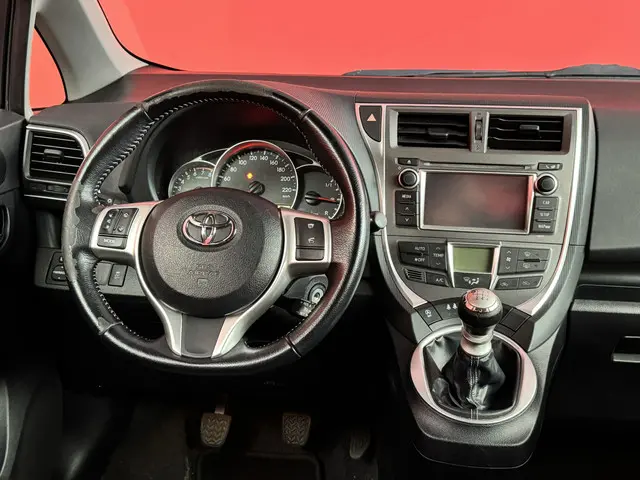 Toyota Verso-S 1.3 VVT-i Aspiration 2014 Benzine 4