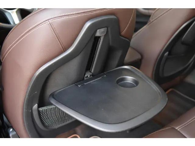 BMW X1 sDrive20i VDL Nedcar Edition 2019 Benzine 27