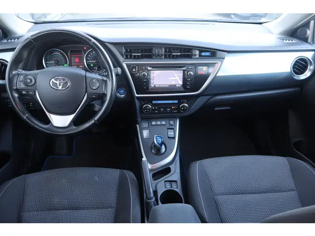 Toyota Auris 1.8 Hybrid Aspiration 2013 Hybride Benzine 2