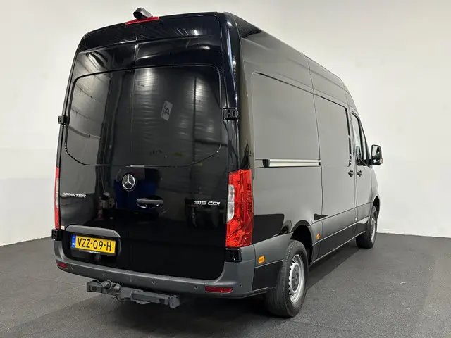 Mercedes-Benz Sprinter 315 1.9 CDI L2H2 2024 Diesel 10
