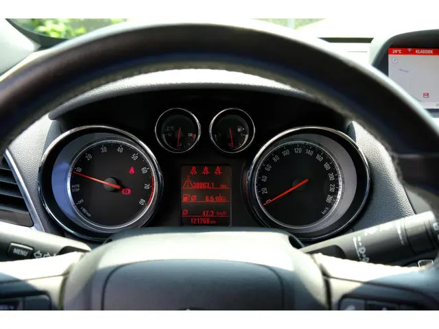 Opel Mokka 1.4 T Cosmo Navi|Half Leder|LMV|Cam 2014 Benzine 12