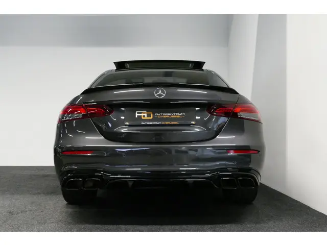 Mercedes-Benz E-Klasse 200 AMG Line 2020 Benzine 22