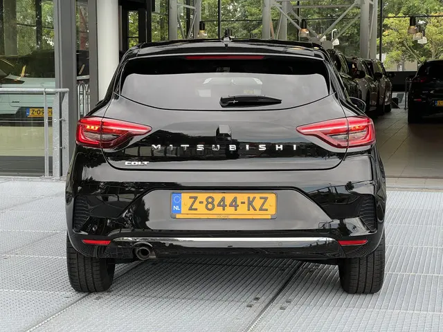 Mitsubishi Colt 1.0T MT First Edition 2024 Benzine 18