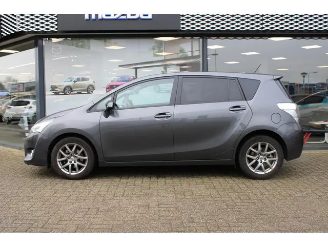 Toyota Verso 1.8 VVT-i Business Top 5 editie 2015 Benzine 5