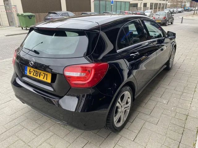 Mercedes-Benz A-Klasse 180 Prestige Comfort 2014 Benzine 5