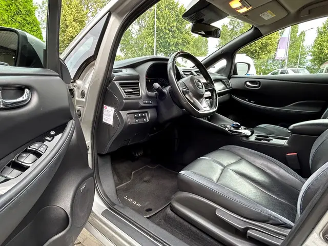 Nissan Leaf Tekna 40 kWh 2019 Elektrisch 16