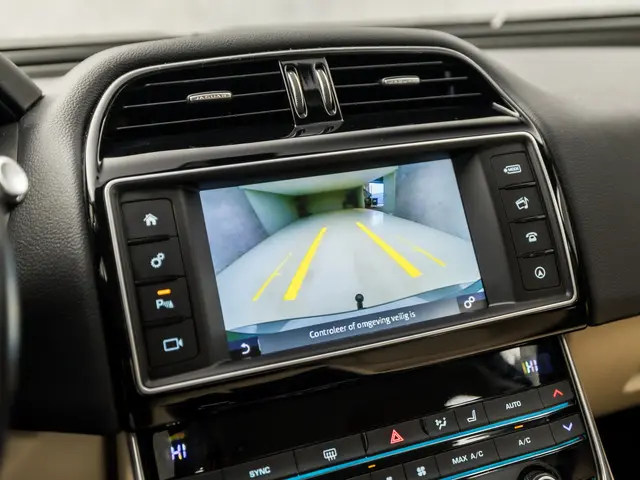 Jaguar XE 2.0 D Portfolio 2016 Diesel 12