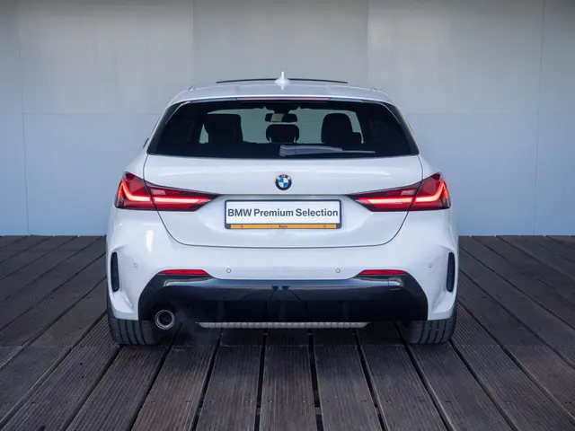 BMW 1 Serie 5-deurs 118i 2020 Benzine 5