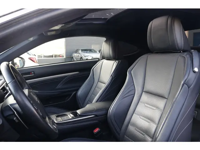 Lexus RC 300h F SPORT Line 2018 Hybride Benzine 14