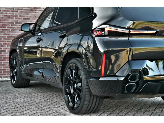 BMW XM V8 650pk 30kWh 2023 Hybride Benzine 33