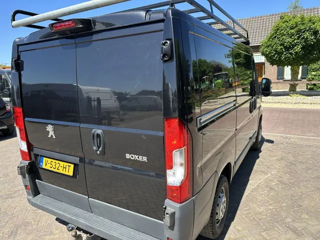 Peugeot Boxer 330 2.0 BlueHDI L1H1 Premium 2017 Diesel 6