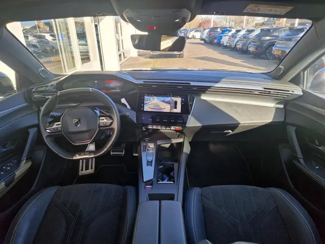 Peugeot 408 1.6 HYbrid GT 180 EAT8 2024 Hybride Benzine 4