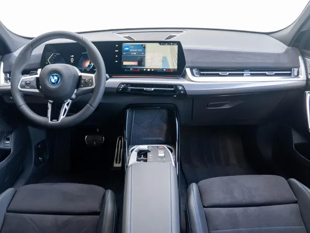 BMW iX2 eDrive20 | M Sport Edition 2025 Elektrisch 10