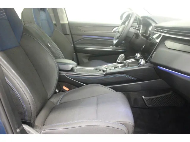 Lynk & Co 01 Plug-in Hybride 2022 Hybride Benzine 10