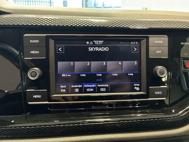 Volkswagen Polo 1.0 TSI 95pk Life Business 2023 Benzine 15