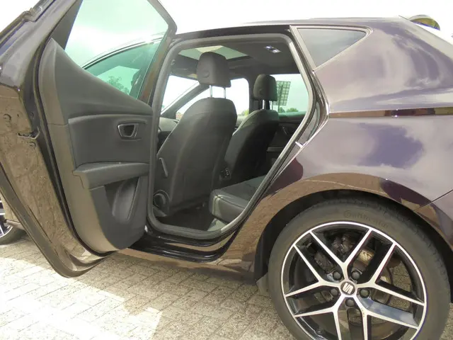 SEAT Leon 1.4 EcoTSI Xcellence 2018 Benzine 28