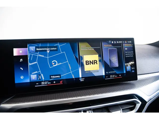 BMW 3 Serie Touring 330i 2023 Benzine 56