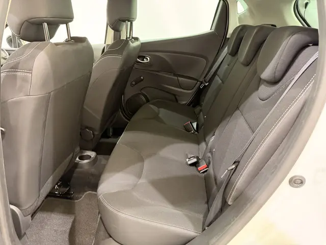 Renault Clio HB 0.9 TCe 90 Night&Day 2015 Benzine 29