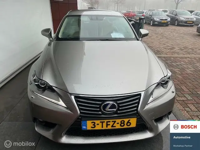 Lexus IS 3
