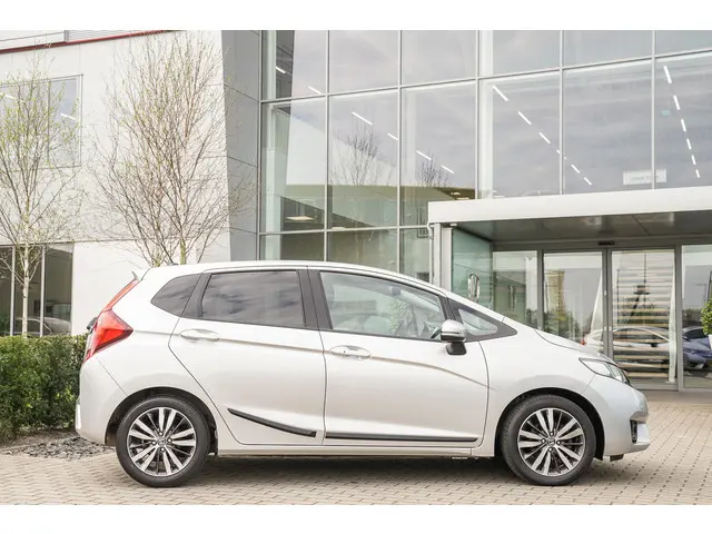Honda Jazz 1.3i VTEC ELEGANCE 2017 Benzine 51