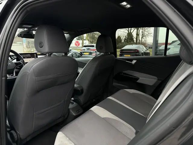 Volkswagen ID.3 First Plus 58 kWh 2020 Elektrisch 16