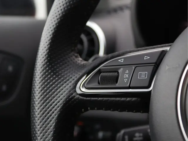 Audi A1 Sportback 1.0 TFSI Adrenalin 2015 Benzine 34