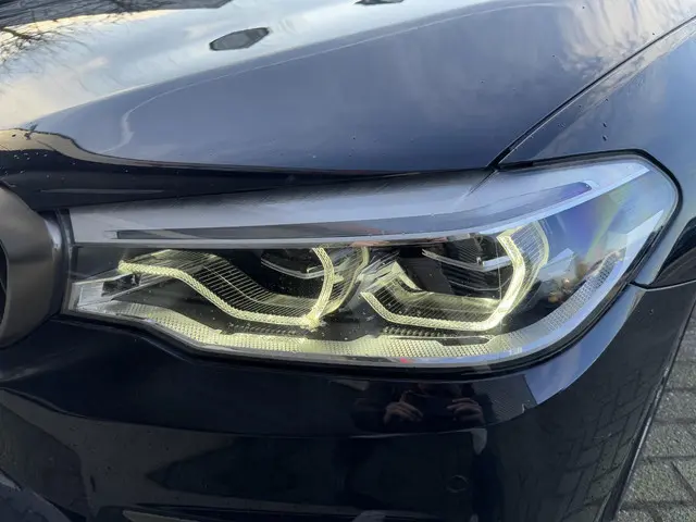 BMW 5 Serie M550i xDrive High Executive 2018 Benzine 8