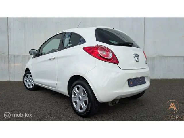 Ford Ka 1.2 Style start/stop 2015 Benzine 7