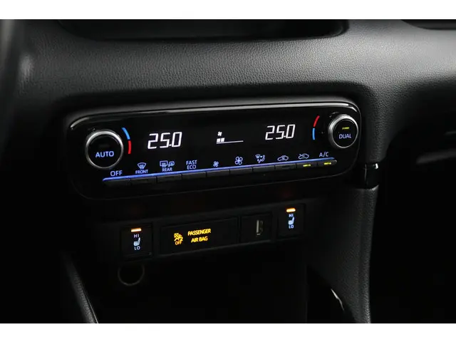 Toyota Yaris 1.5 Hybrid Executive 2022 Hybride Benzine 7