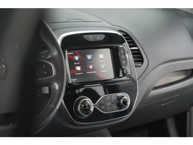 Renault Captur TCe 120 Intens 2017 Benzine 50