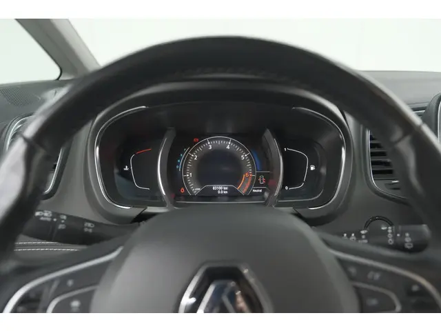 Renault Scénic TCe 140 EDC Bose 2021 Benzine 47