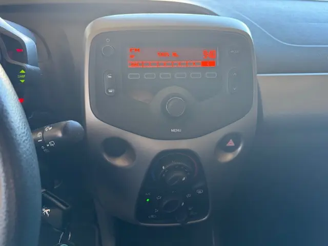 Peugeot 108 1.0 e-VTi Active 2014 Benzine 9